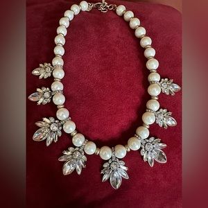 Banana Republic pearl crystal necklace